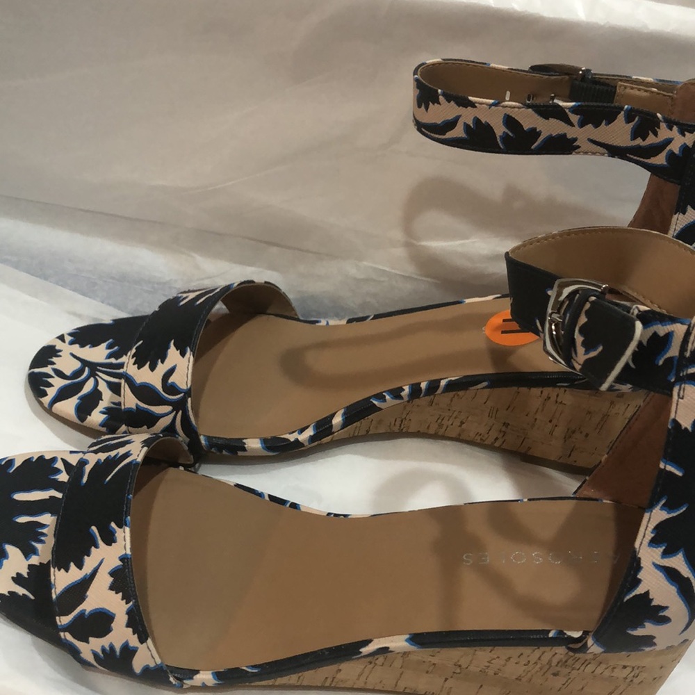 Aerosoles navy blue and cream floral ankle strap open toe cork wedge size 11 new - Picture 15 of 15